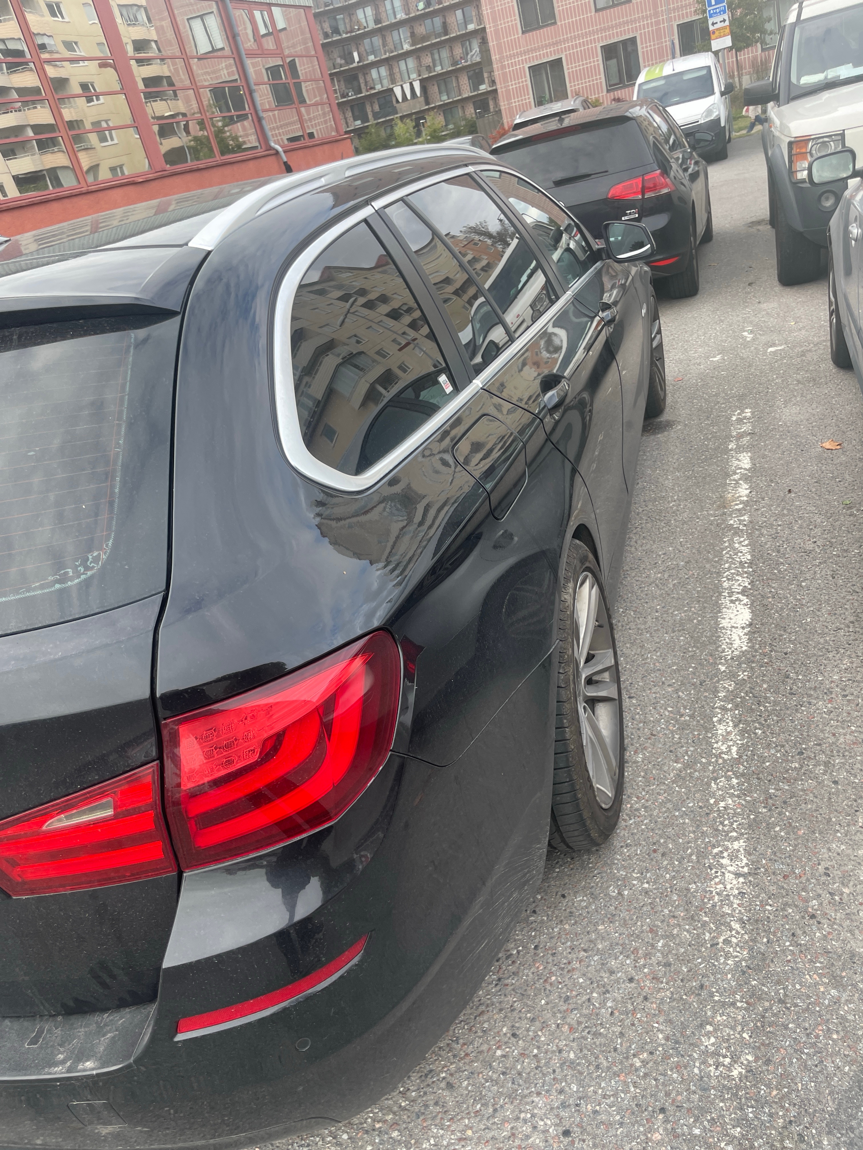 BMW 520 d Touring Steptronic 2013, kuva 4/6