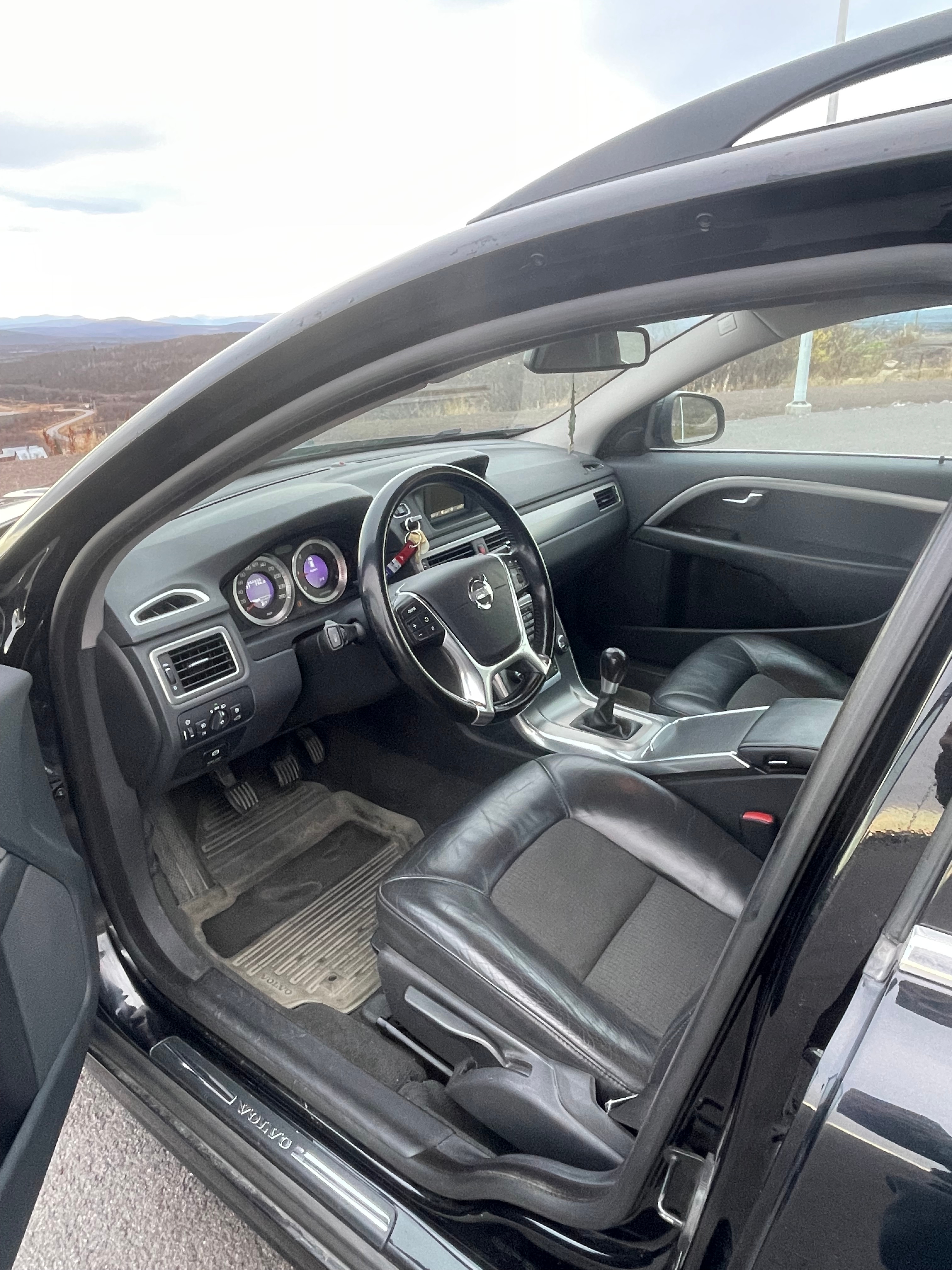 Volvo V70 2012, kuva 6/10