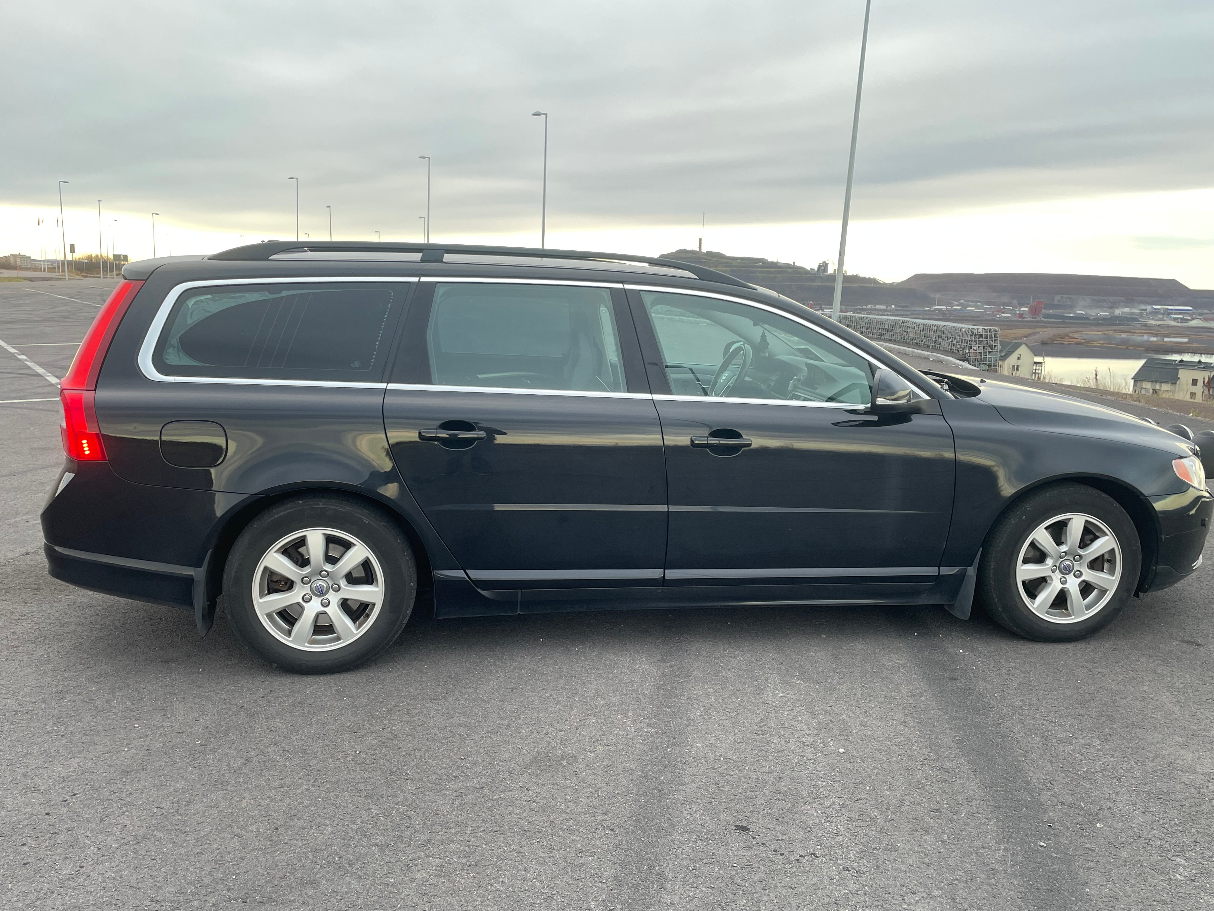 Volvo V70 2012, kuva 5/10