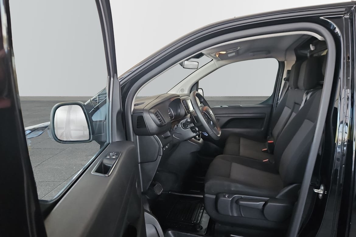 Toyota Proace LONG 2,0D ADB 2023, bild 6/10