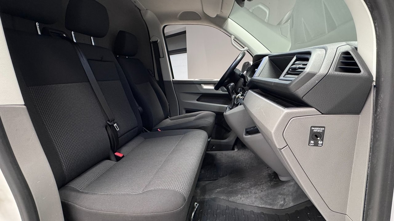 Volkswagen Transporter 2022, kuva 7/10