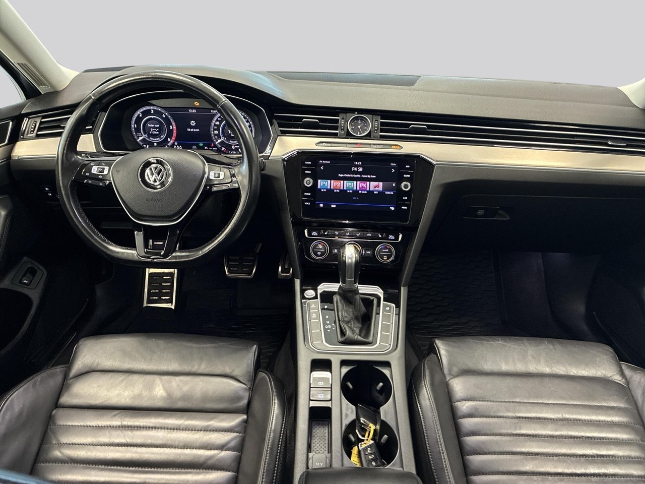 Volkswagen Passat 2019, bild 7/10