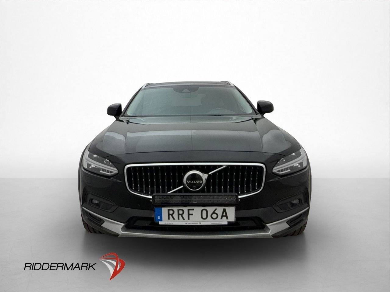 Volvo V90 Cross Country 2021, kuva 2/10