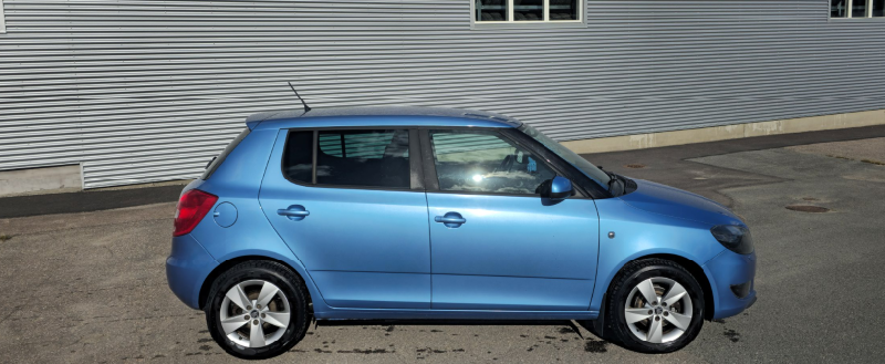 Skoda Fabia 1.2 TSI Manuell 2014, bild 2/10