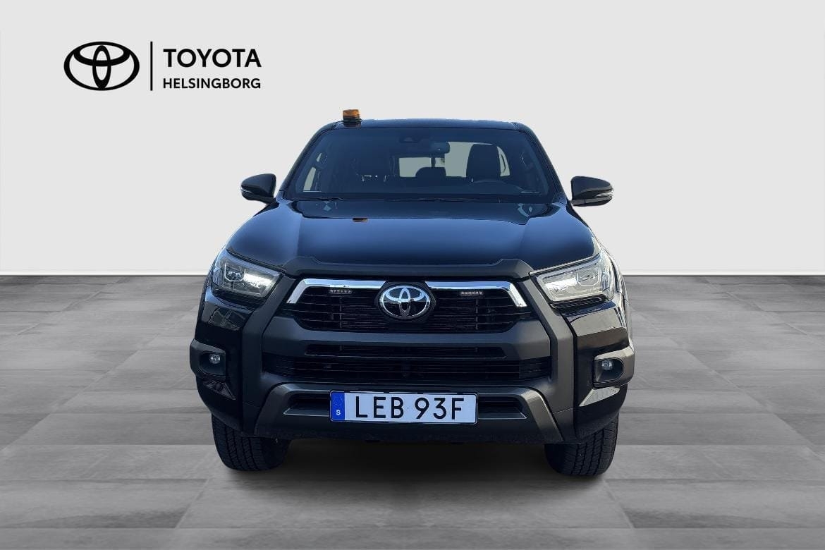Toyota HiLux D-CAB 2,8 D-4D 2025, bild 2/10