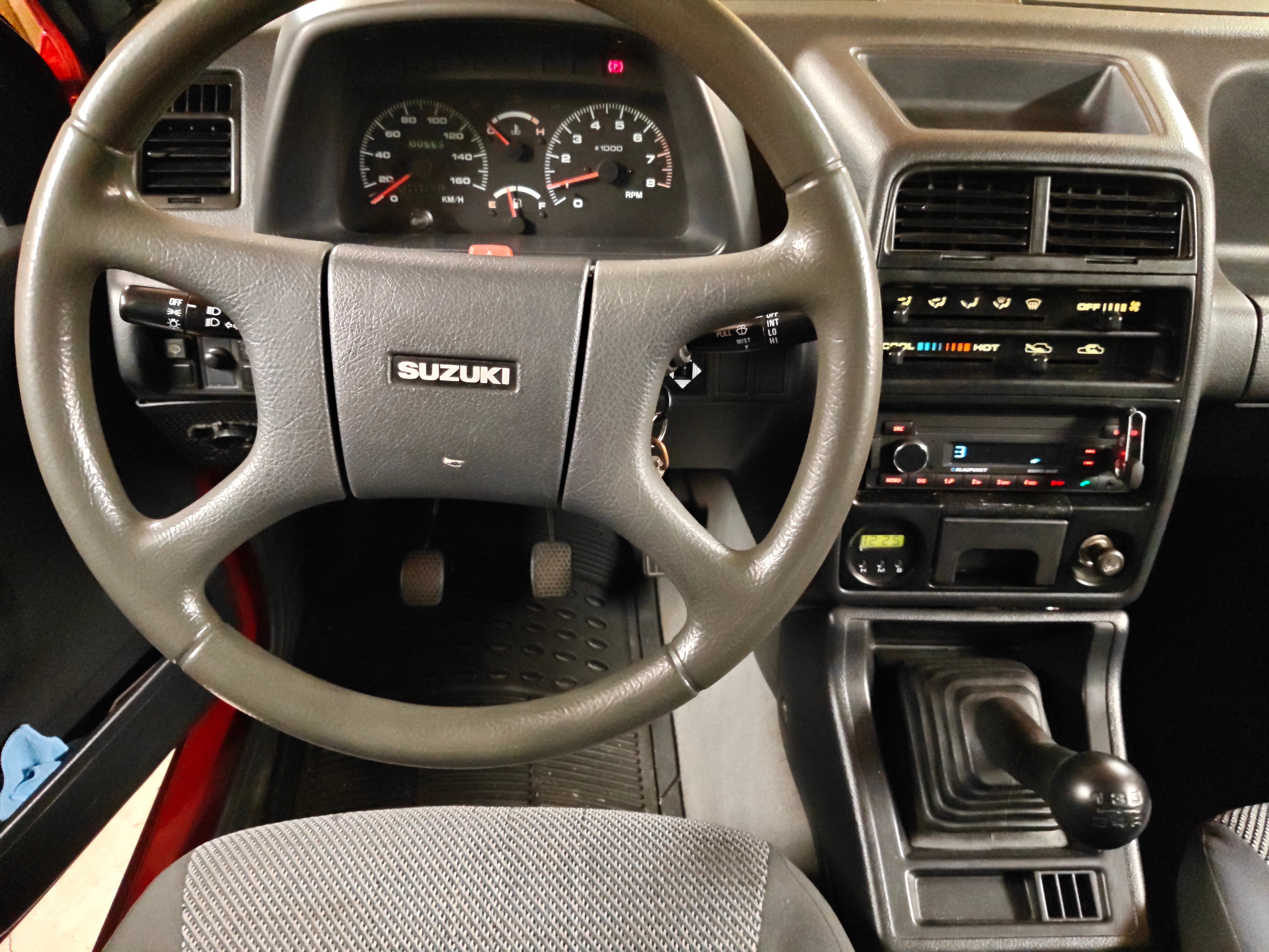 Suzuki Vitara Cabriolet 1.6 4WD Manuell 1992, bild 2/5