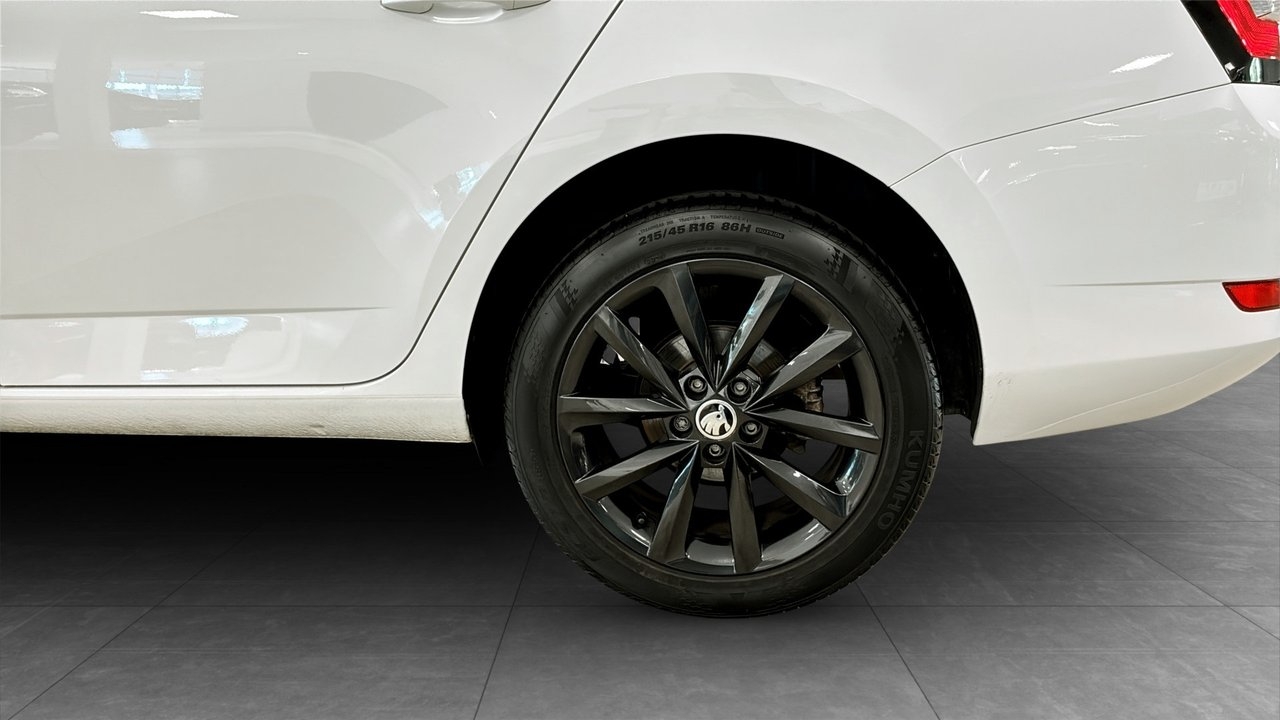 Skoda Fabia Combi STYLE 1,0 TSI 95 2019, bild 6/10