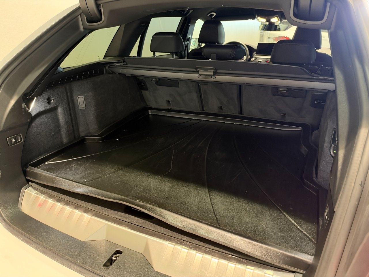 BMW 530 2023, kuva 6/10