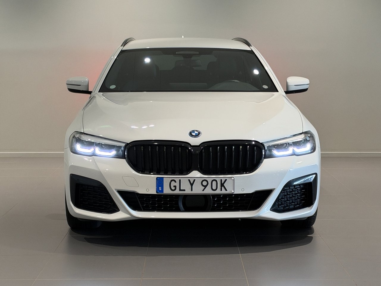 BMW 530 2023, kuva 2/10