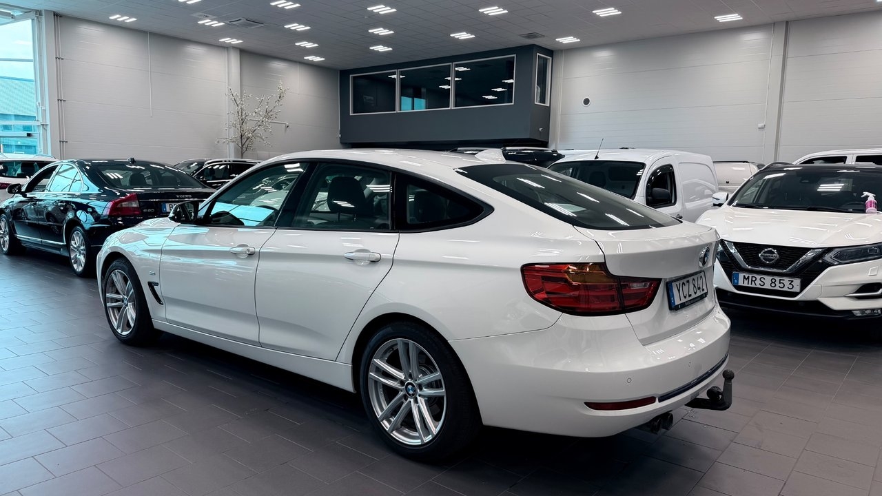 BMW 320 2016, bild 6/10