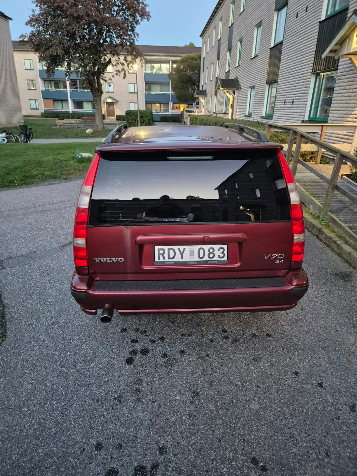 Volvo V70 2.4 Manuell 2000, bild 3/5