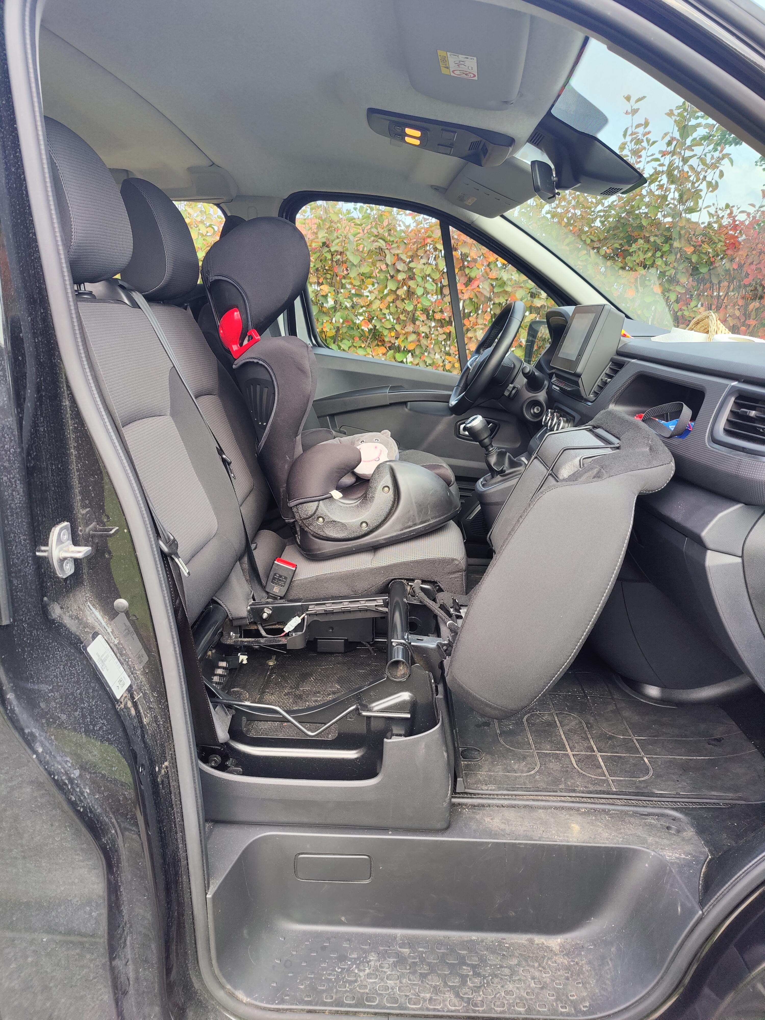 Renault Trafic 2022, bild 6/10