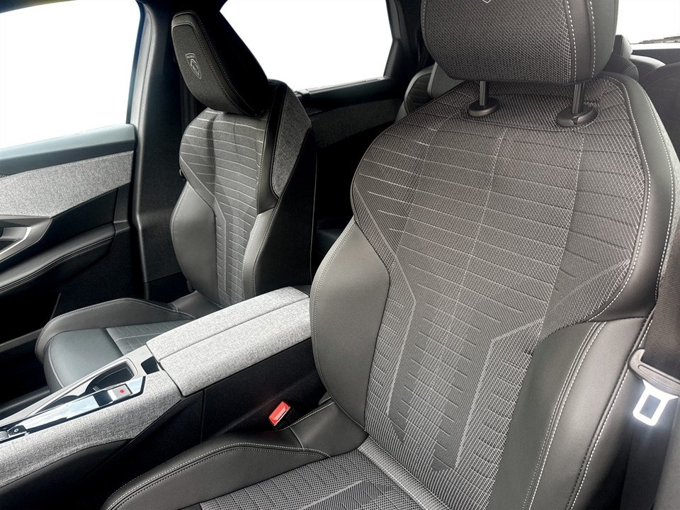 Peugeot 5008 GT Hybrid Aut 2026, bild 6/10