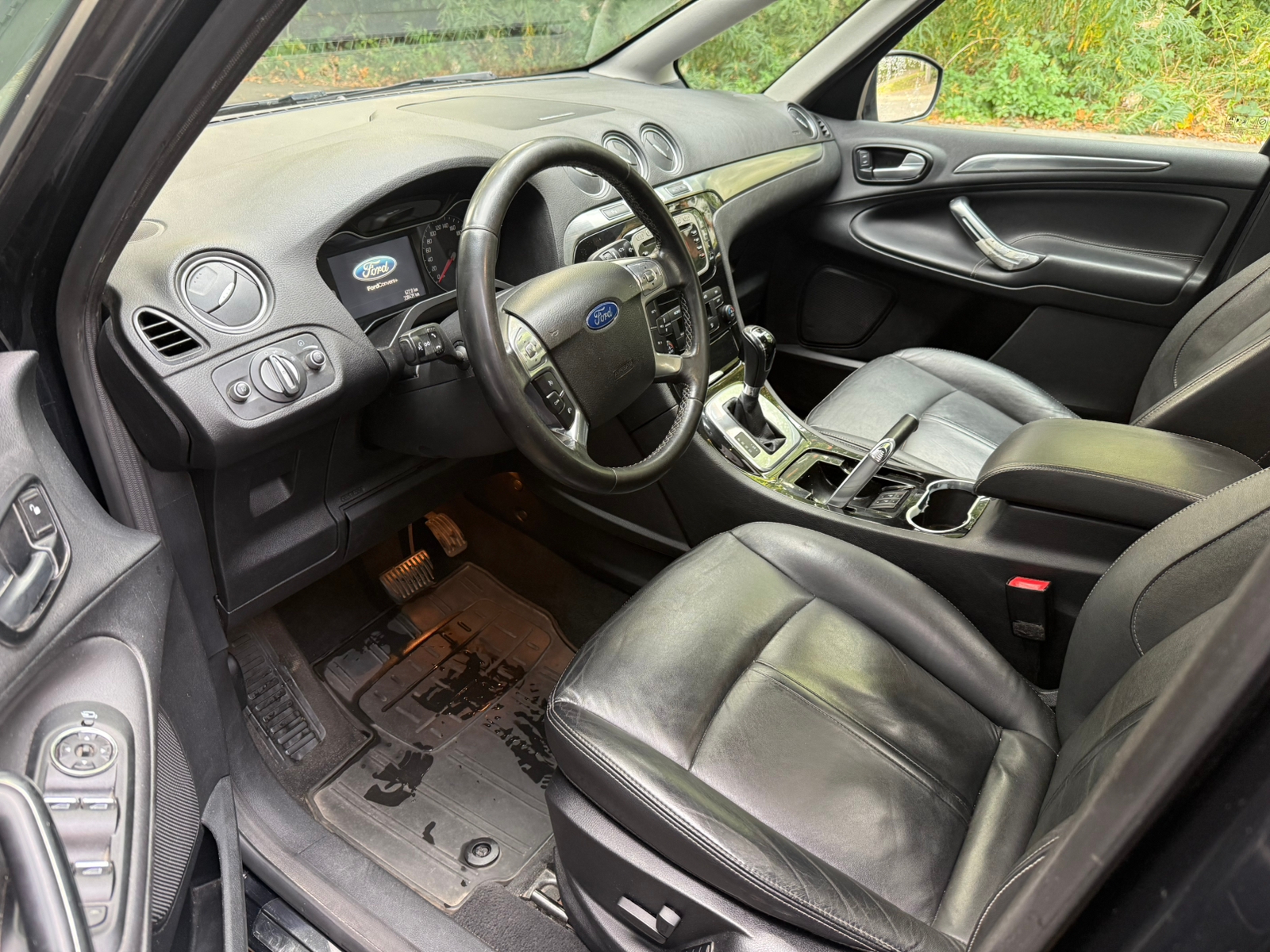 Ford S-MAX 2.0 TDCi Powershift 2012, bild 4/9