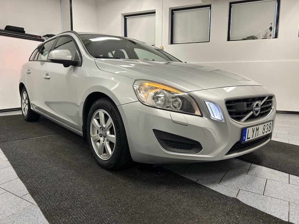 Volvo V60 2012, kuva 3/10