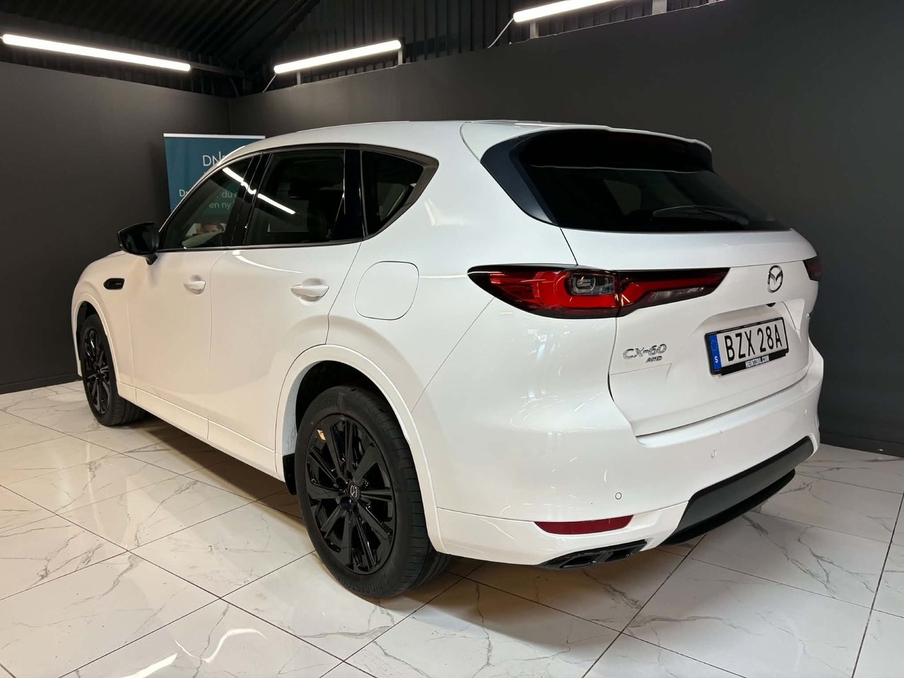 Mazda CX-60 2022, photo 4/10
