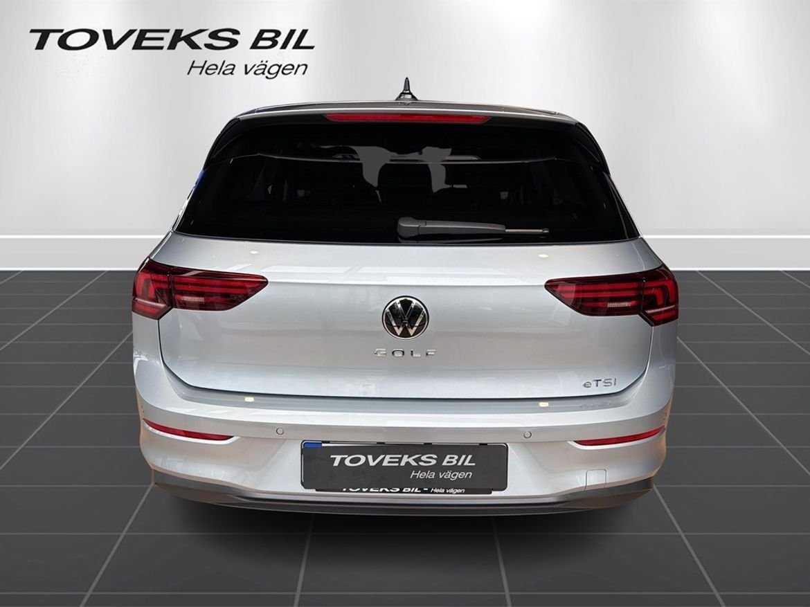 Volkswagen Golf 2026, photo 3/10
