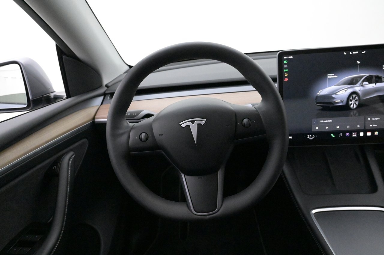 Tesla Model Y 2023, photo 7/10