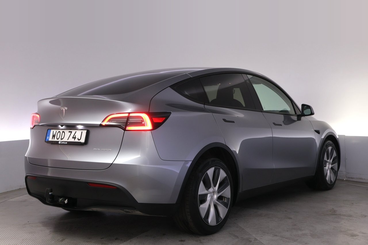 Tesla Model Y 2023, photo 5/10