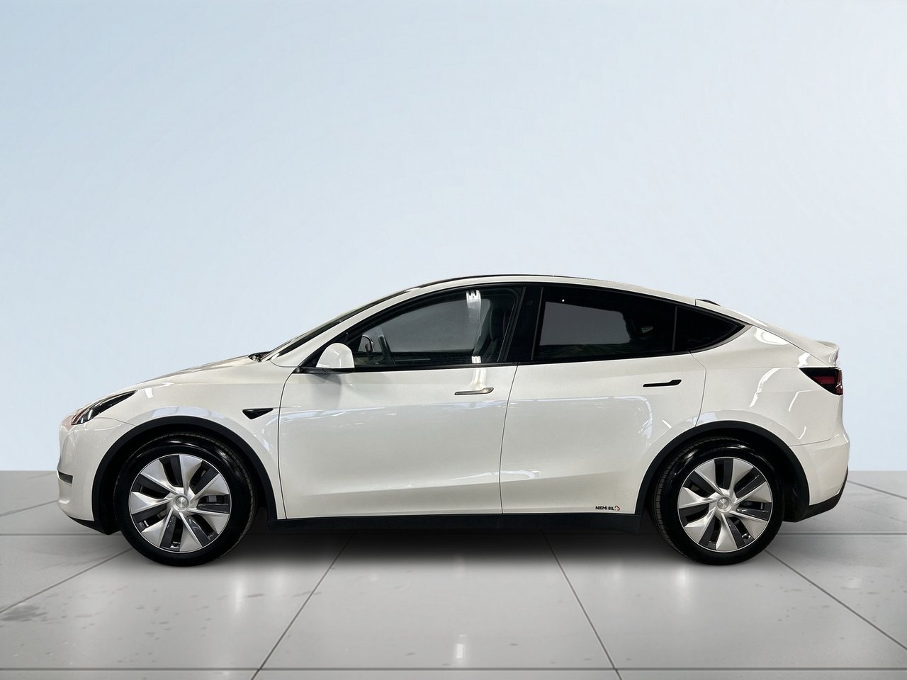 Tesla Model Y 2023, kuva 4/23
