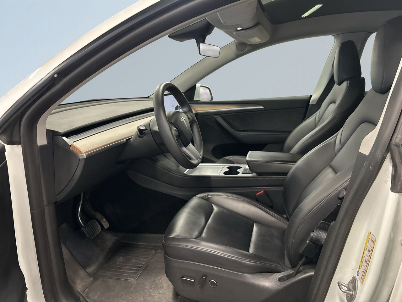 Tesla Model Y 2023, kuva 7/23