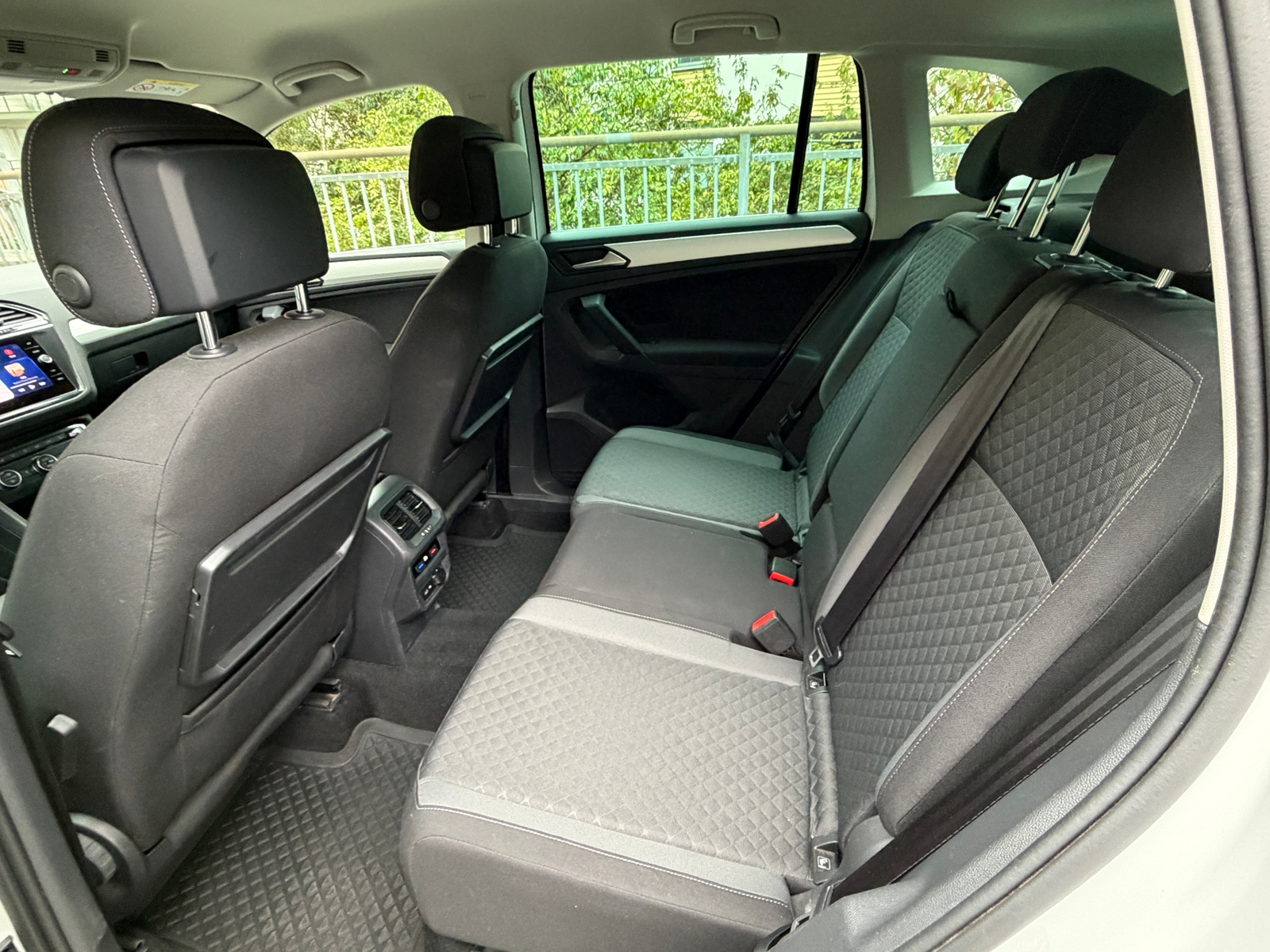 Volkswagen Tiguan 2020, bild 7/8