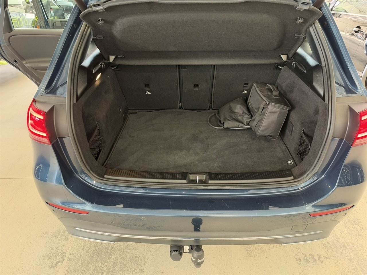 Mercedes-Benz B 250 e PLUG IN DRAG 2021, kuva 7/10