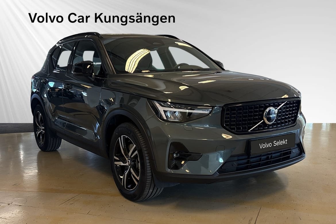 Volvo XC40 B4 FWD Bensin Plus Dark 2026, bild 6/25