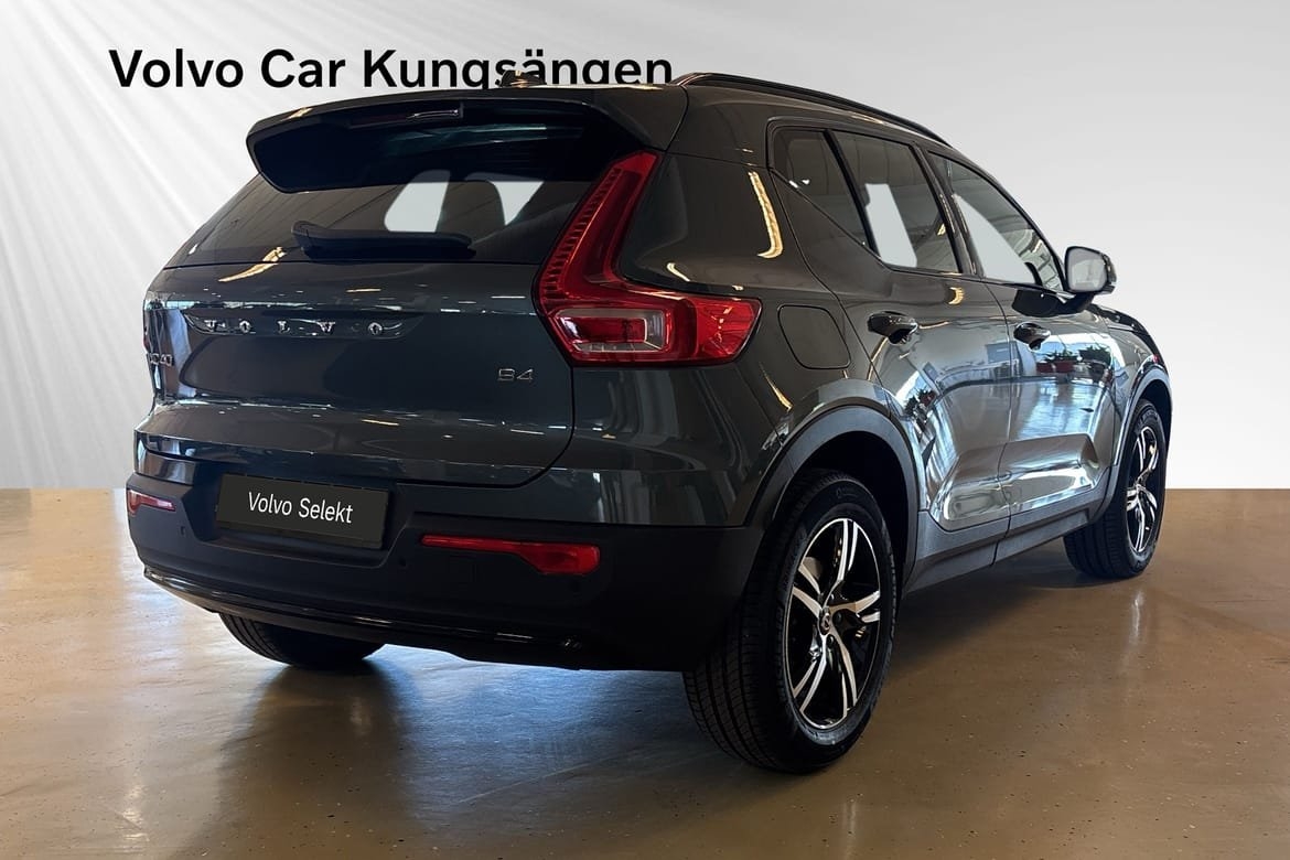 Volvo XC40 B4 FWD Bensin Plus Dark 2026, bild 5/25