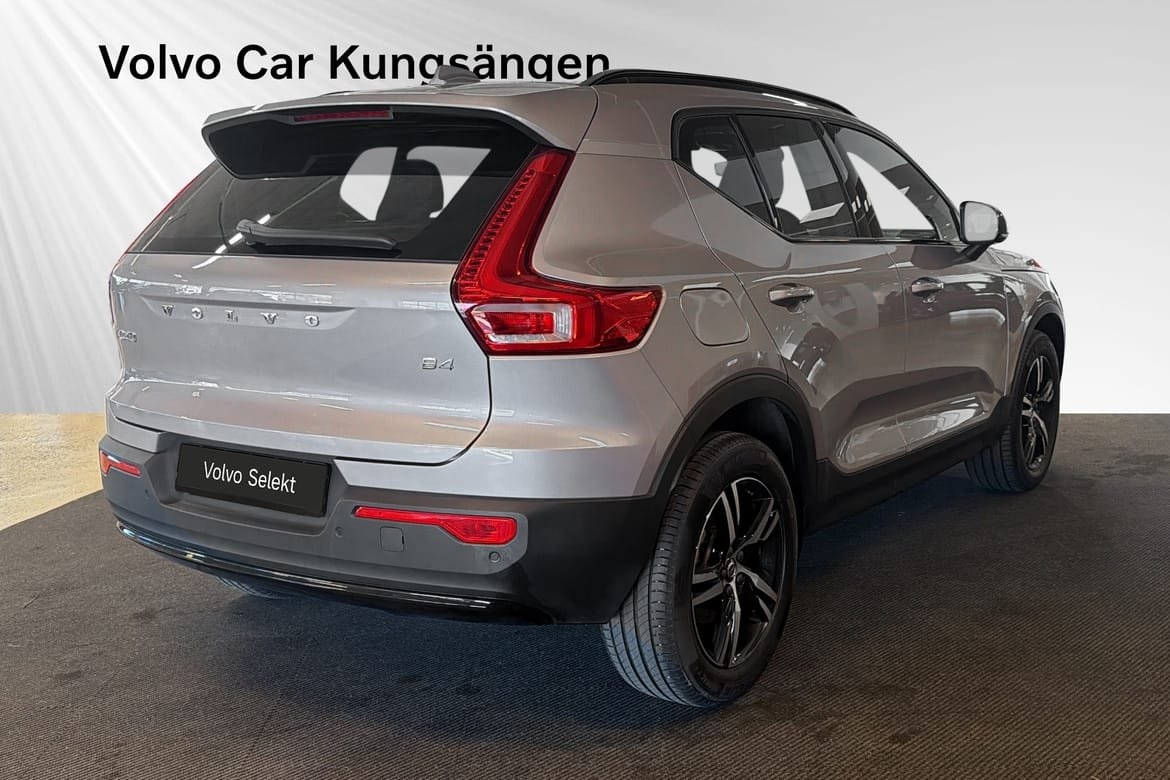 Volvo XC40 B4 FWD Bensin Plus Dark 2026, bild 5/10