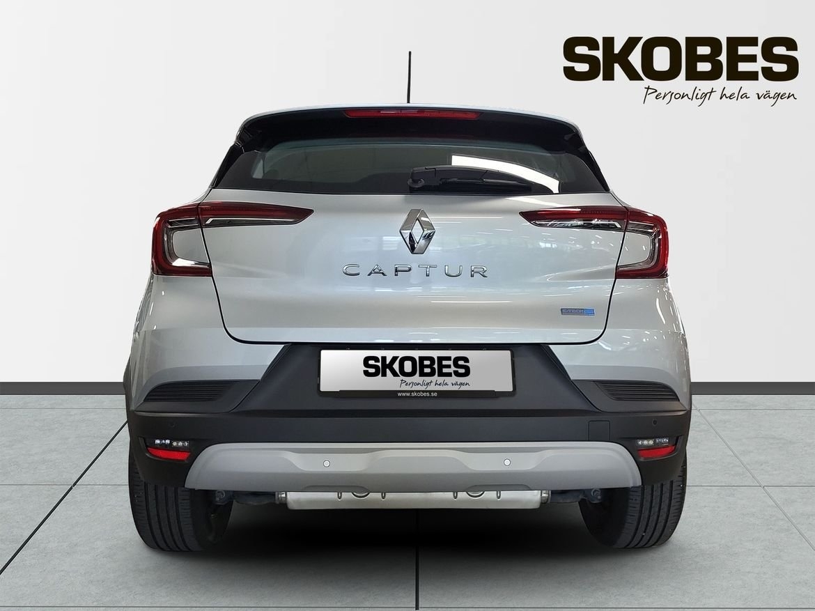 Renault Captur PHEV 160 Zen CVT II 2023, bild 6/10
