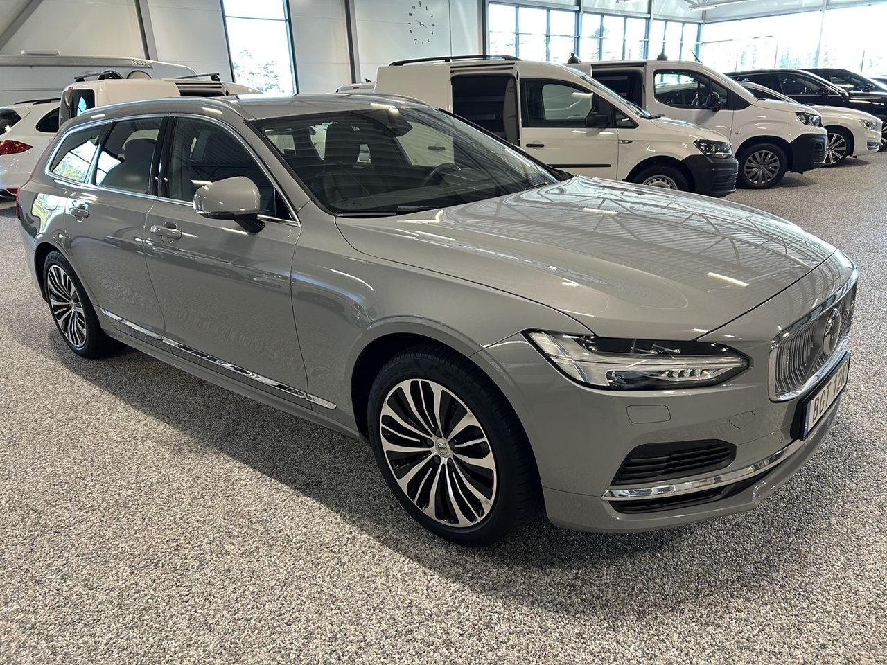Volvo V90 2024, kuva 5/10