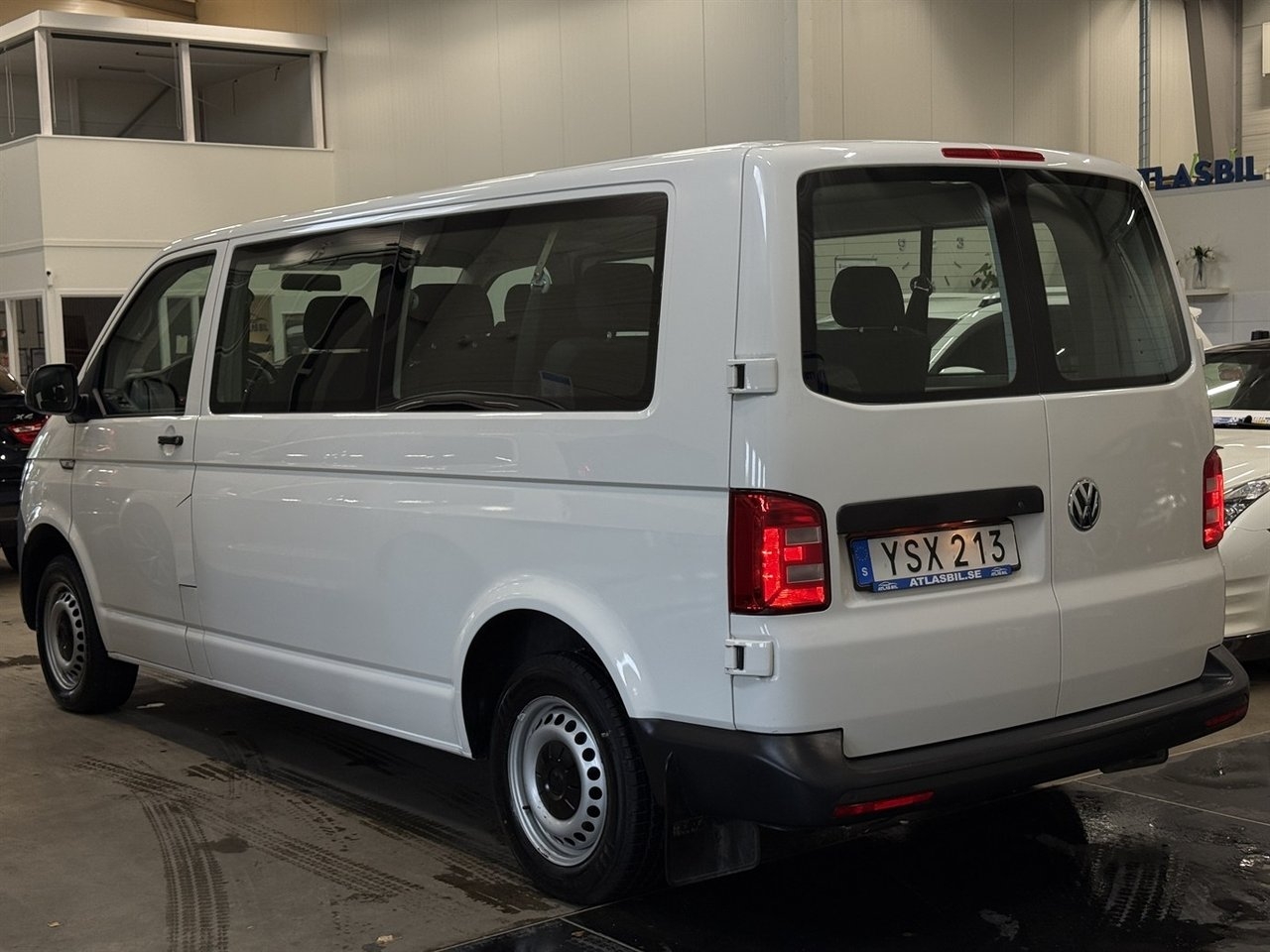Volkswagen Transporter 2018, bild 2/10