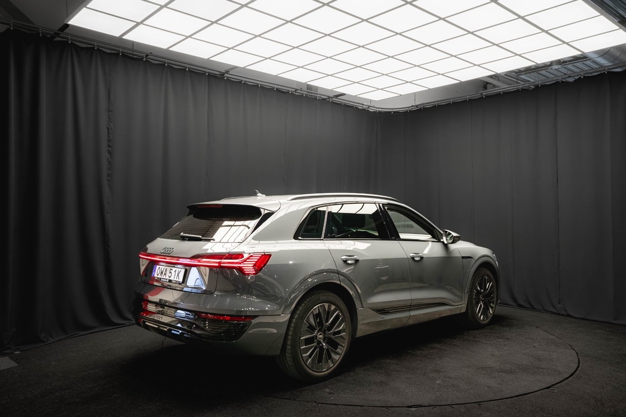 Audi Q8 e-tron 55 Q S-Line 21'' LUFT 2024, photo 7/10