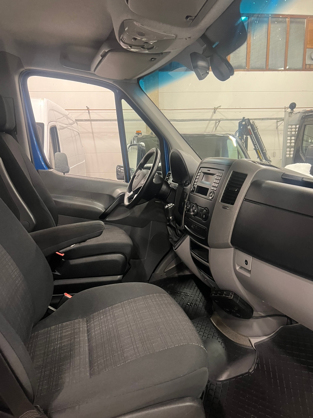 Mercedes-Benz Sprinter 2016, bild 4/5