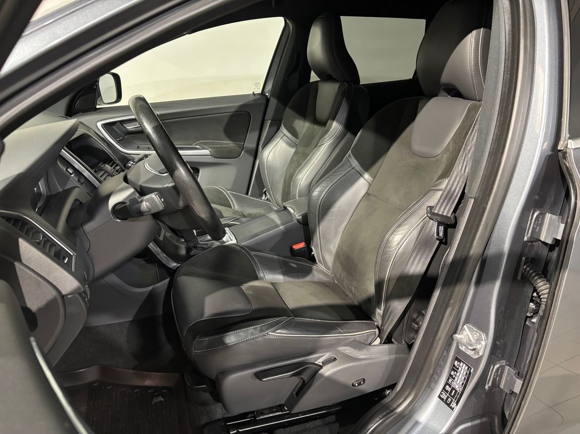 Volvo XC60 D4 AWD Classic R-Design 2017, bild 5/18