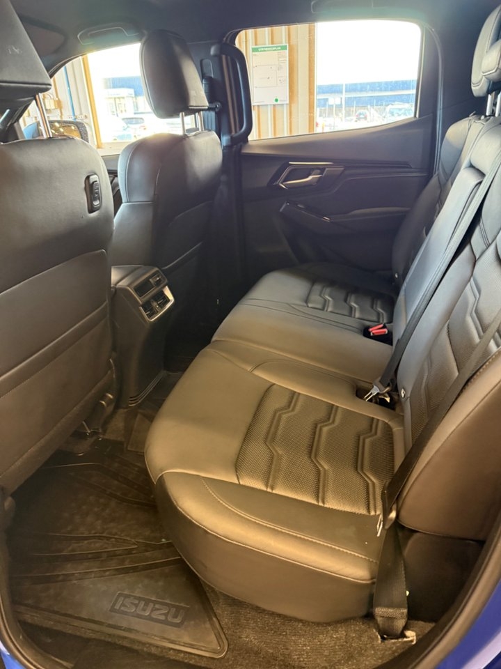 Isuzu D-max Crew Cab 1.9 CNG 4WD Euro 6 2023, bild 8/8