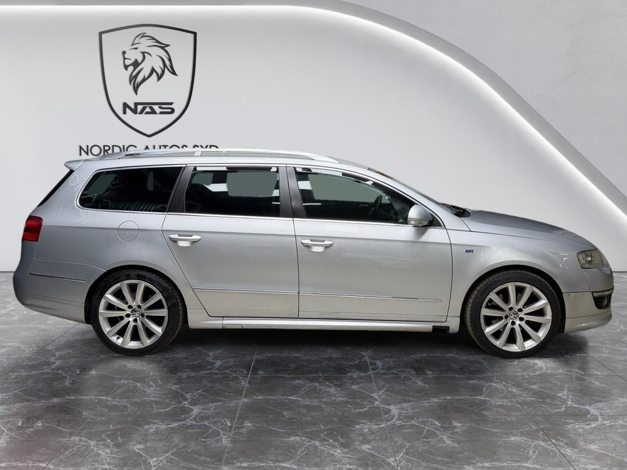 Volkswagen Passat 2010, bild 7/10
