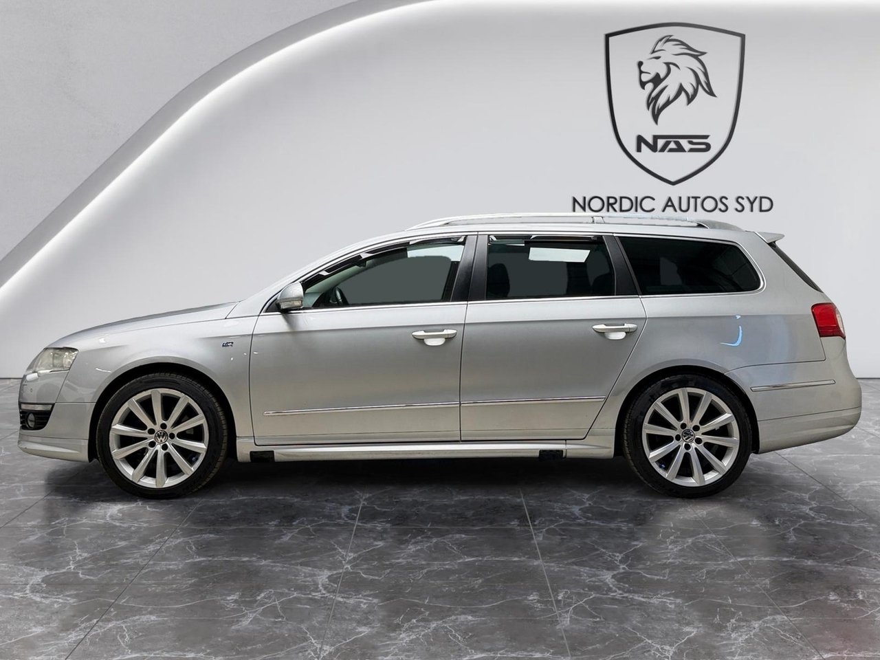 Volkswagen Passat 2010, bild 3/10
