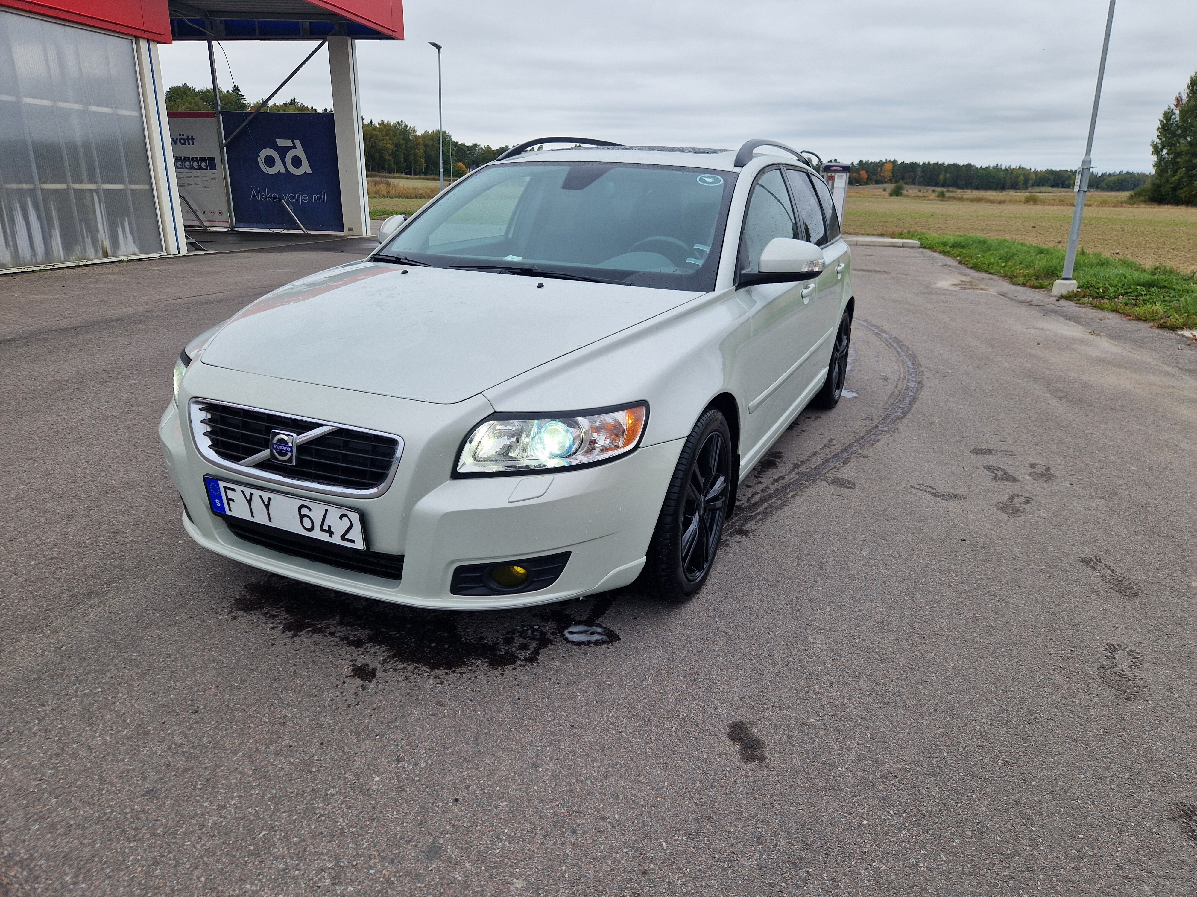 Volvo V50