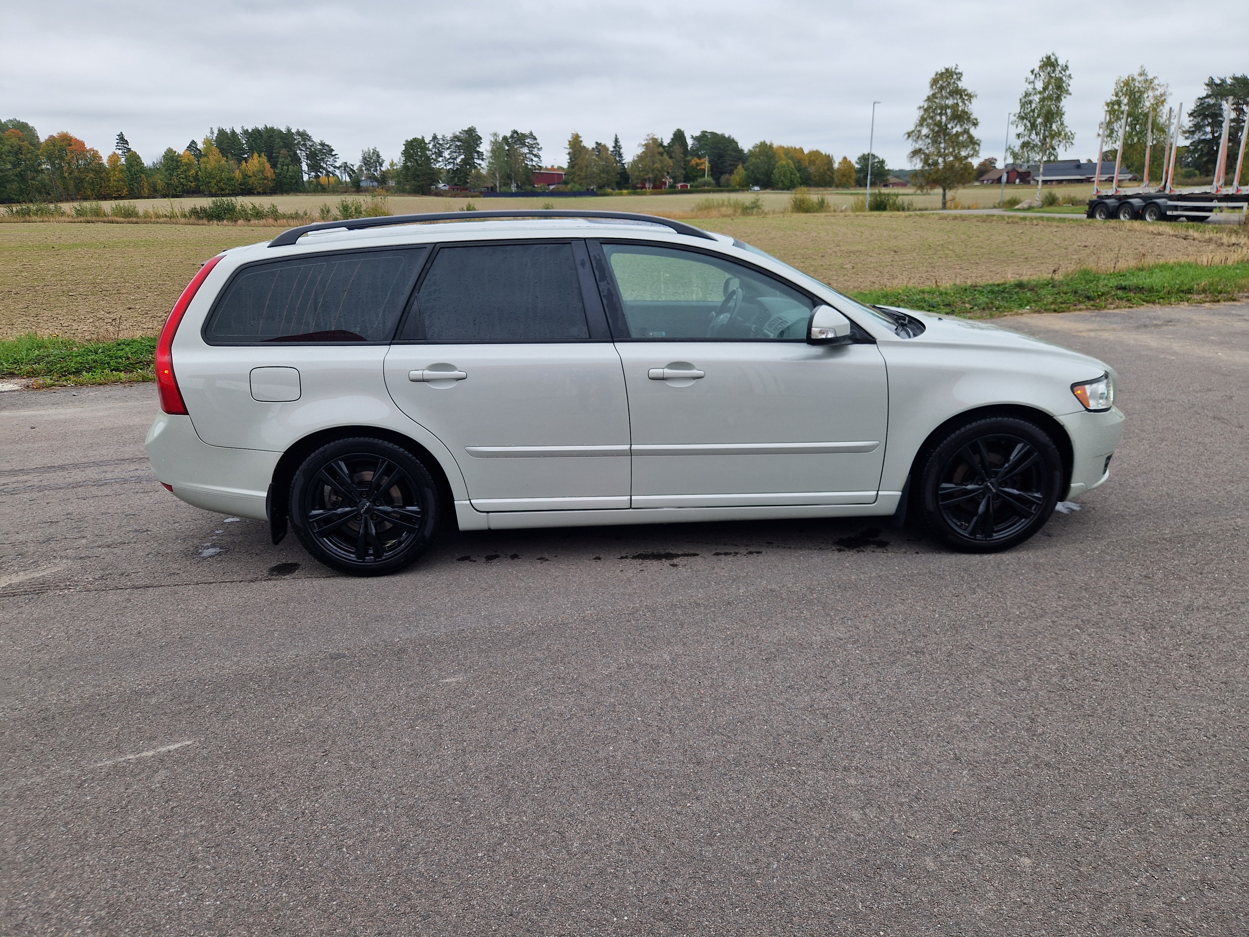 Volvo V50 D2 Manuell 2011, bild 3/7