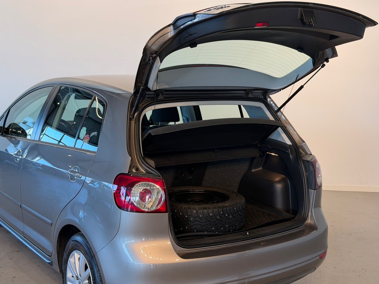 Volkswagen Golf Plus 2011, bild 5/10