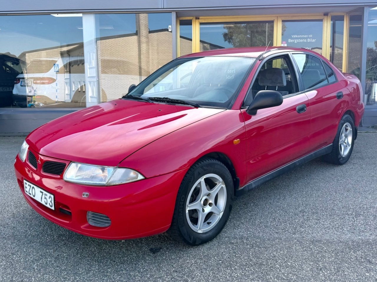 Mitsubishi Carisma