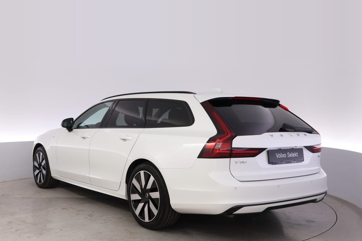 Volvo V90 T6 Plus Dark Edition 2025, photo 3/10