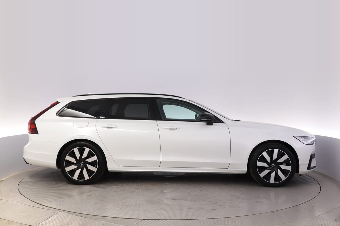 Volvo V90 T6 Plus Dark Edition 2025, photo 5/10