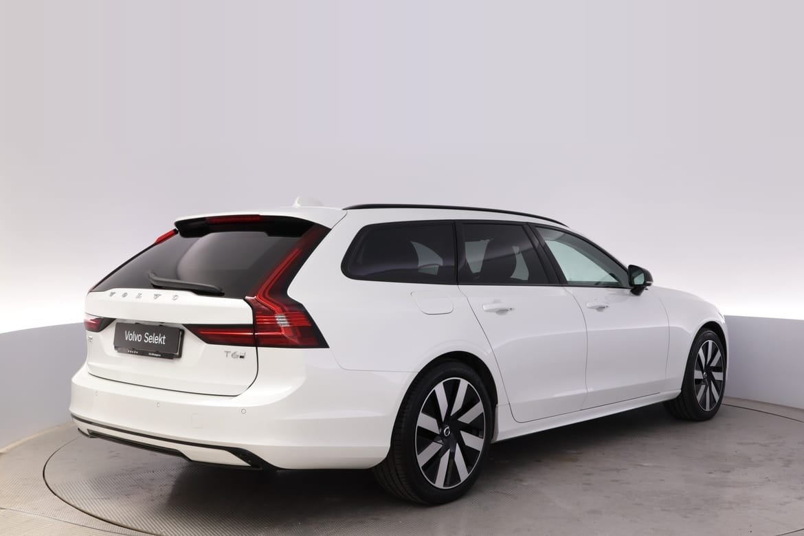 Volvo V90 T6 Plus Dark Edition 2025, photo 4/10