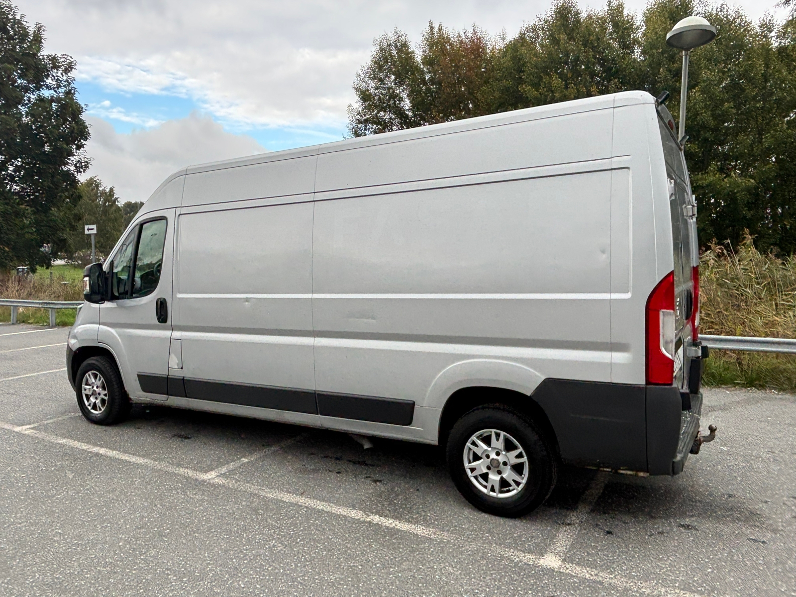 Peugeot Boxer Van 335 3.0 HDi L2H2 177HK 2016, photo 3/10