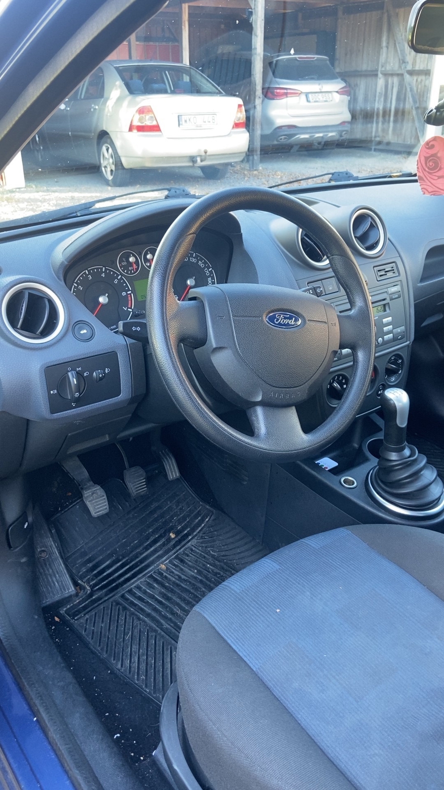 Ford Fiesta 3-dörrar 1.3 Manuell 2007, bild 6/9