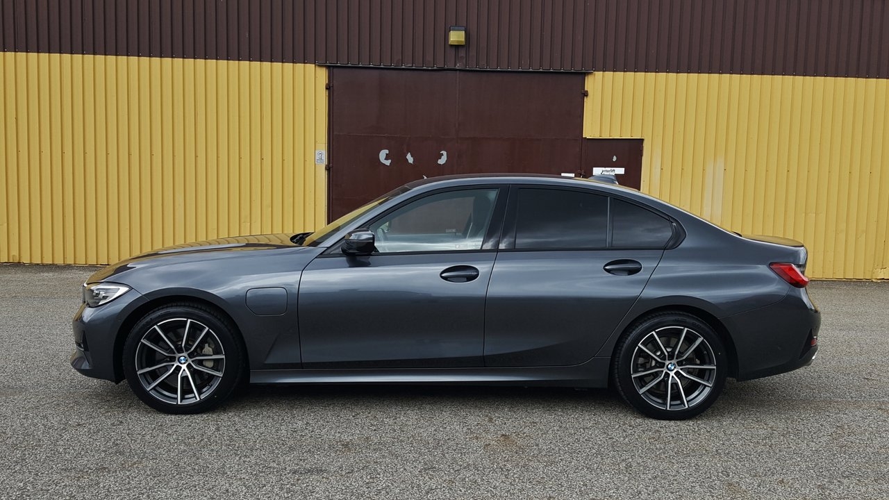 BMW 330 2020, kuva 3/10
