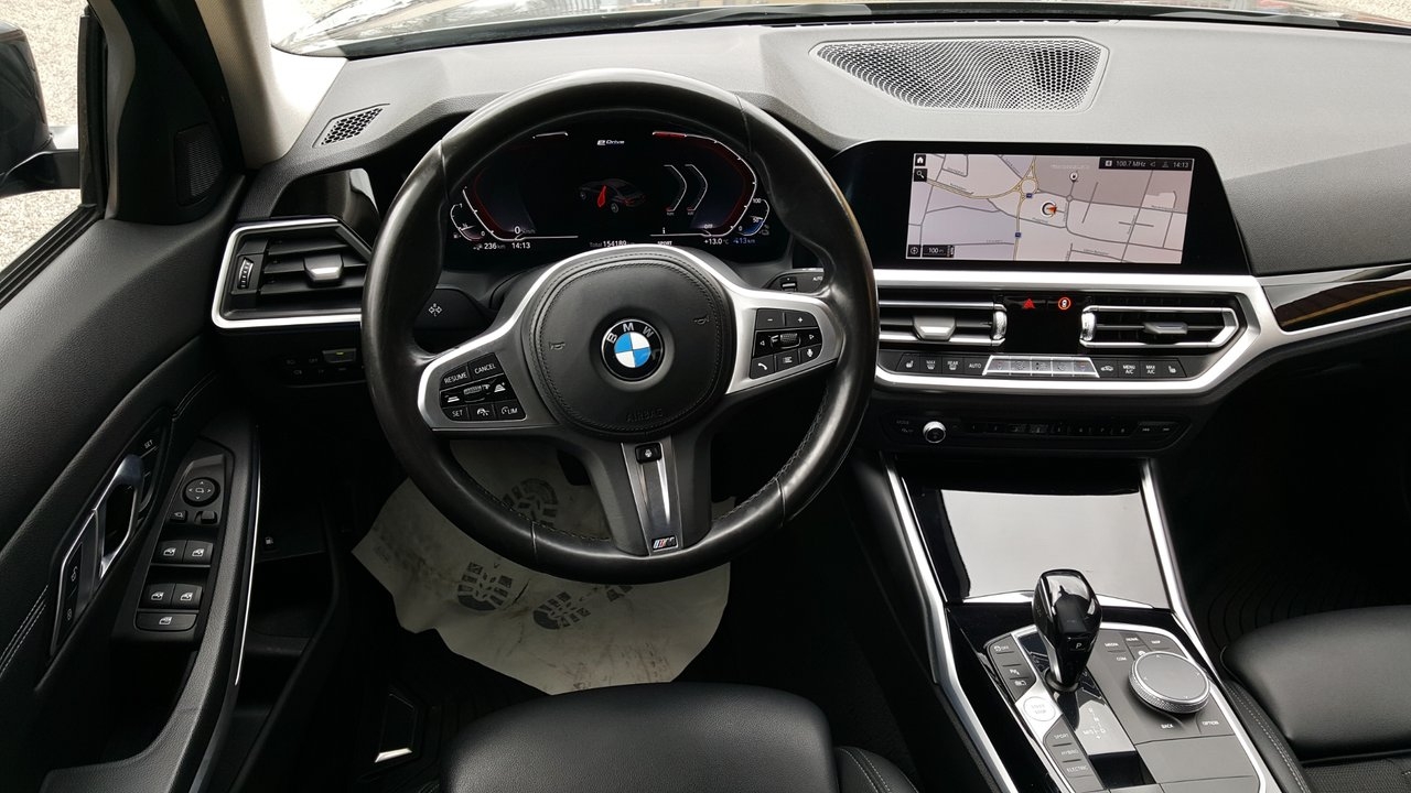 BMW 330 2020, kuva 5/10